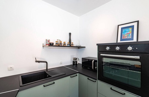 Vinjerac House | Stunning home in Vinjerac with kitchen