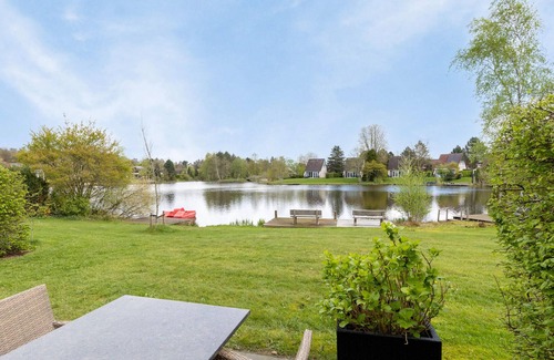 Vlagtwedde House | Stunning home in Vlagtwedde with WiFi