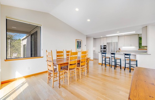 Sea Ranch House | Stunning home with ocean view, private hot tub, shared pools & tennis courts