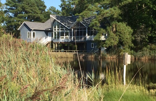 Chincoteague House | Stunning, Immaculate, Contemporary Home Near Beach And Ponies