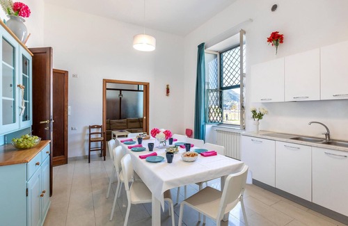 Castellammare di Stabia House | Stunning home in Castellammare di Stabi