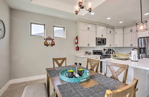 Laguna Vista House | Stunning Laguna Vista Retreat w/Pool & Grill