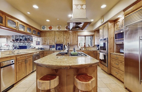Lake Forest House | Stunning lakefront home with a fireplace, washer/dryer & central AC - dog-friendly