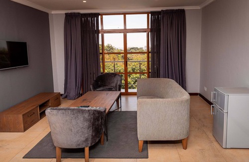 Dar es Salaam Apartment | Stunning Large Grand Suite!