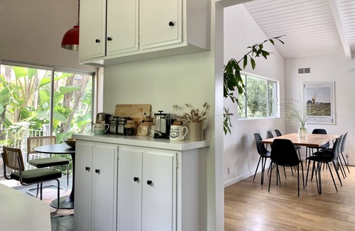 Hollywood Hills West House | Stunning Laurel Canyon Midcentury Modern-Best Location-Great Views!