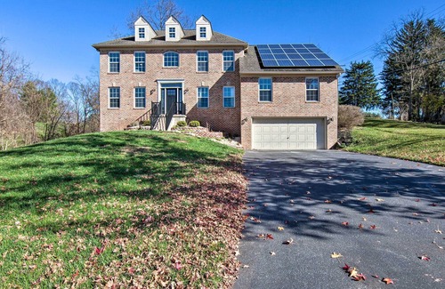Lewisberry House | Stunning Lewisberry Gem ~ 6 Mi to Ski Resort!
