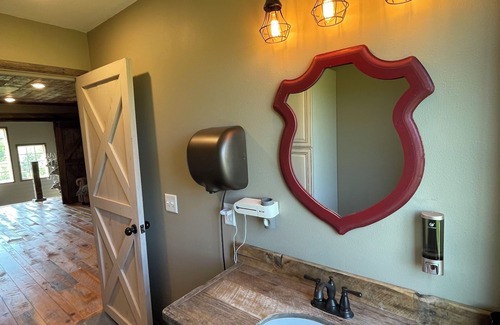 Mondovi Cabin | Stunning Lodge Experience in Buffalo County WI/Picturesque Views-Pet Friendly!