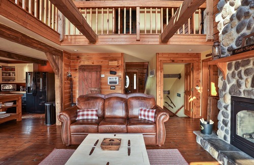 Nekoosa House | Stunning Log Cabin in native prairie woodland setting