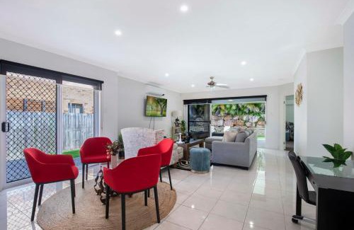 North Lakes House | Stunning luxurious house
