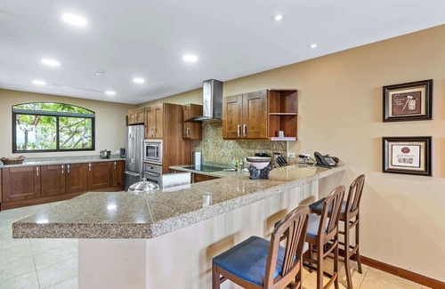 Brasilito Condo | Stunning Luxury Penthouse in Exclusive Beachfront Community with Resort-Style Am