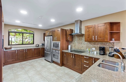 Brasilito Condo | Stunning Luxury Penthouse in Exclusive Beachfront Community with Resort-Style Am