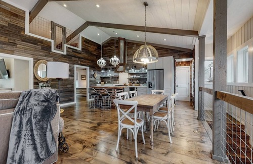 Highlands Apartment | Stunning Luxury Rental steps from Main Street in Highlands NC