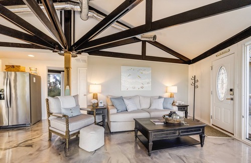 Saint Helena Island House | Stunning marsh views in updated “Treehouse”