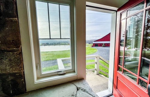 Swanton House | Stunning modern farmhouse with Lake Access and Free Golf!