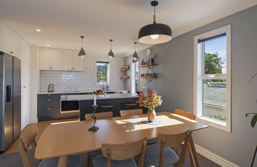 Nelson House | Stunning, modern yet characterful city-fringe townhouse in the heart of The Wood