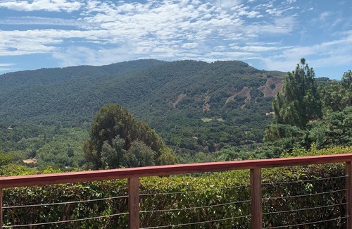 Carmel Valley House | Stunning Mountain Views - Bright & Cheerful - Wine Tasting Village Charm