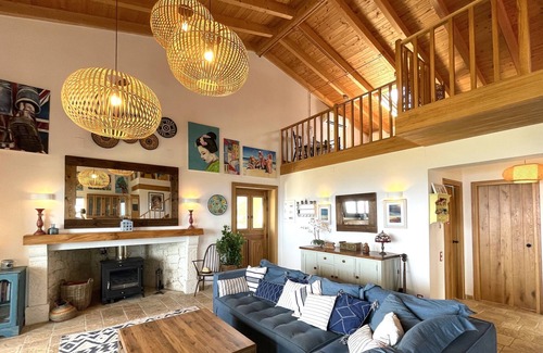 Pelekito Villa | Stunning new villa with an amazing view only a 10 minute drive to Kassiopi