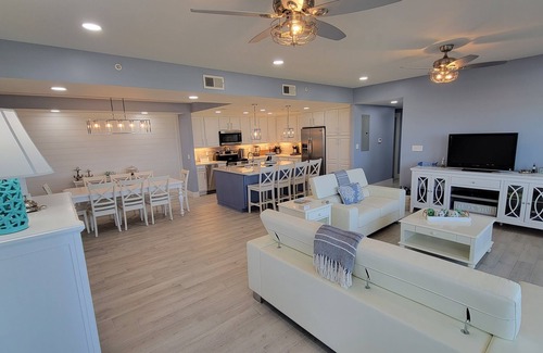 Tybee Island Condo | Stunning Ocean View Retreat w/Spacious Balcony & Pool Access