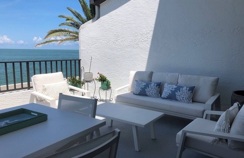 Isles of Capri Condo | Stunning Ocean View Condo with Oversized Private Lanai