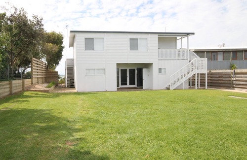 Waterhouse House | Stunning ocean views! FREE WIFI!