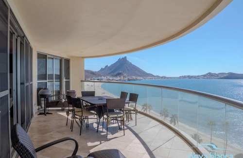 San Carlos Condo | Stunning Ocean Views! Premier 3BR Condo - All Amenities, Beach Bar, Pet-Friendly