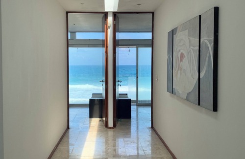 Cancun House | Stunning oceanfront 3-bedroom, 3.5 bath house in Isla Mujeres