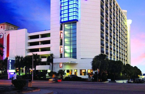 Myrtle Beach Resort | Stunning Oceanfront Efficiency + Official On-Site Rental Privileges