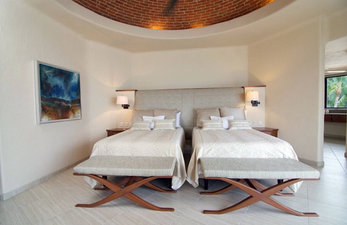 La Punta Villa | Stunning Oceanfront Estate w Private Chef + Walk To Beach✭✭✭✭