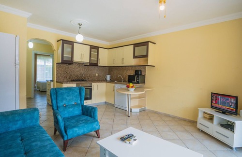 Fethiye City Center Apartment | stunning one bedroom apartment in fethiye with private beach and 24/7 security
