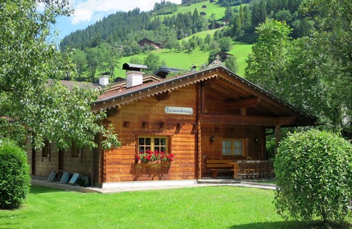 Ramsau im Zillertal House | Stunning private villa for 12 people with WIFI, TV, patio and pets allowed