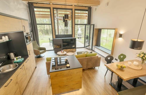 Leutkirch im Allgau House | Stunning private villa for 4 guests with WIFI, hot tub, pool, TV, terrace and parking
