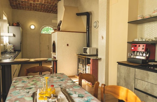 Po' Bandino Villa | Stunning private villa with WIFI, private pool, A/C, TV, veranda, parking, close to Montepulciano