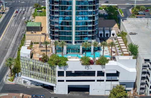Las Vegas Condo | Stunning Palms Studio Strip View Las Vegas