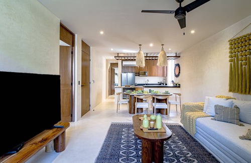Zama House | Stunning penthouse with plunge pool, kitchenette, & W/D - great location