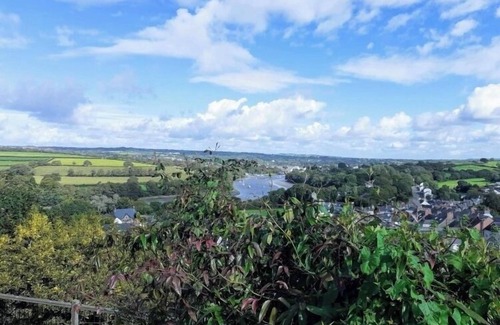 St Dogmaels Cottage | Stunning picturesque character cottage with sensational river views