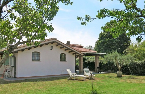 San Giuliano Terme House | Stunning private villa for 4 people with private pool, WIFI, TV, terrace and parking