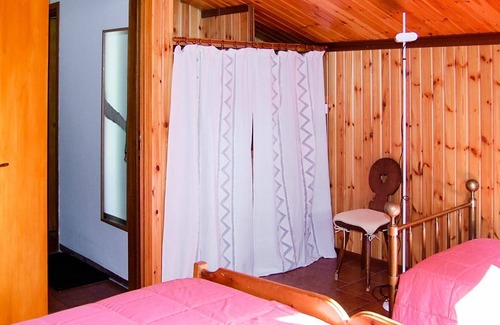 Carlazzo House | Stunning private villa for 5 guests with WIFI, TV, patio, pets allowed, panoramic view and parking