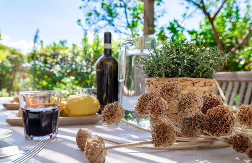 Mazzetelli Villa | Stunning private villa for 8 people with WIFI, TV, patio, panoramic view and parking, close to R.