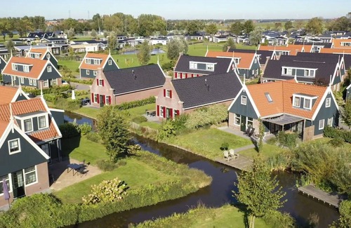 West-Graftdijk House | Stunning private villa for 6 people with WIFI, TV and terrace