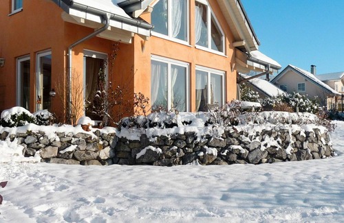 Herdwangen Schoenach House | Stunning private villa for 4 guests with WIFI, TV, terrace and parking