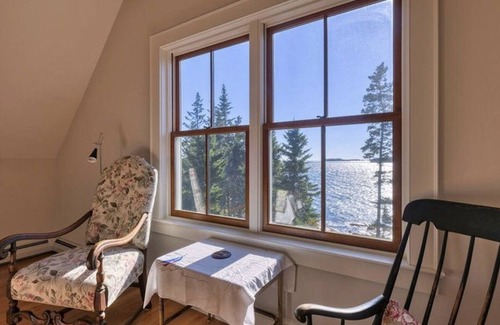 Stonington House | Stunning private oceanfront home