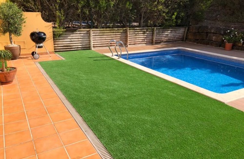 Cadriceira House | Stunning Private Pool And Garden On Golf Course With Views