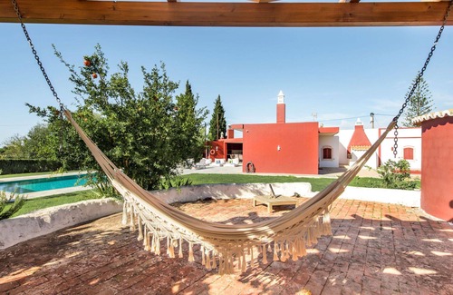 Pata de Cima Villa | Stunning private villa for 14 people with private pool, A/C, WIFI, TV and patio