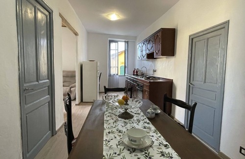 Pietrabruna House | Stunning private villa for 4 guests with WIFI, TV, balcony and pets allowed