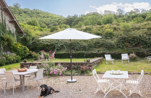 La Tagniere House | Stunning private villa for 8 guests with pool, WIFI, TV, patio and pets allowed