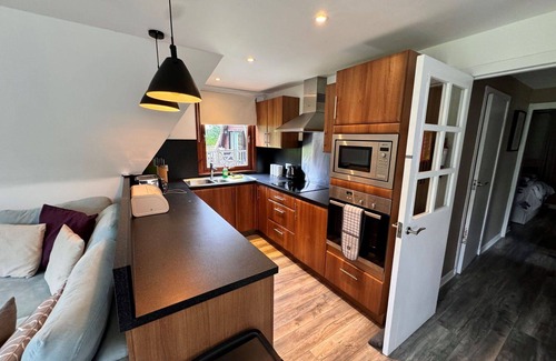 South Laggan House | Stunning private villa for 6 people with WIFI, TV, terrace, pets allowed and panoramic view