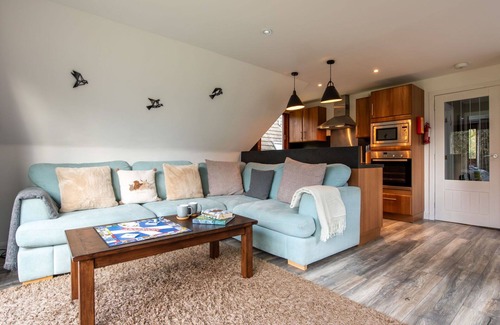 South Laggan House | Stunning private villa for 6 people with WIFI, TV, terrace, pets allowed and panoramic view