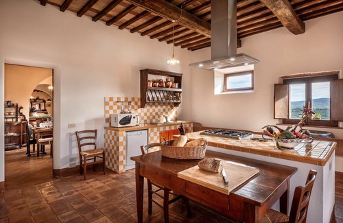 Castellina in Chianti Villa | Stunning private villa with WIFI, private pool, TV, patio, panoramic view, parking, close to Siena