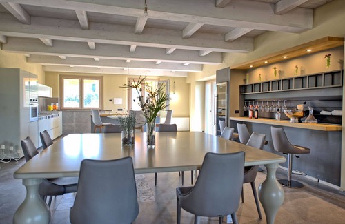 Peccioli Villa | Stunning private villa for 12 guests with A/C, private pool, WIFI, TV, patio and panoramic view