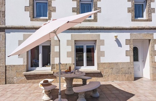 Cleden-Cap-Sizun House | Stunning private villa for 8 people with WIFI, TV, terrace and parking